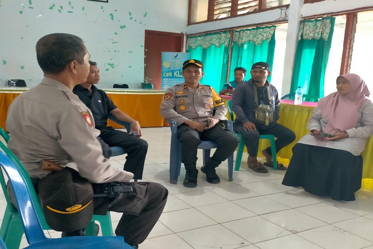 Pastikan Pengembalian Kotak Suara Usai Pemungutan Suara, Wakapolres Bima Kunjungi Gudang PPK di Kecamatan Donggo