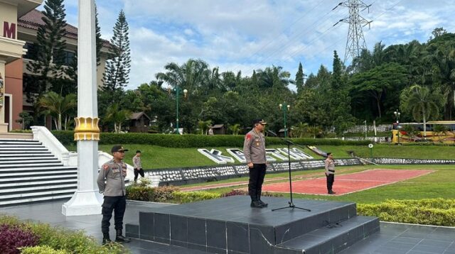 Dalam Rangka Pergeseran Pasukan dan Penebalan PAM TPS di Wilayah Kutim, Polda Kaltim Gelar Apel Pengamanan