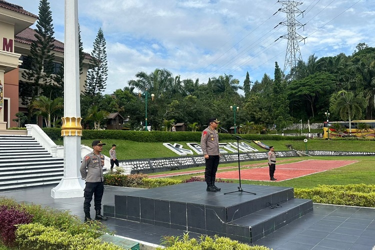 Dalam Rangka Pergeseran Pasukan dan Penebalan PAM TPS di Wilayah Kutim, Polda Kaltim Gelar Apel Pengamanan