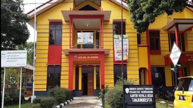 Diduga Kades Tanjungkerta Tasikmalaya Gunakan ADD Tahap 3 Untuk Beli Paket Anggaran