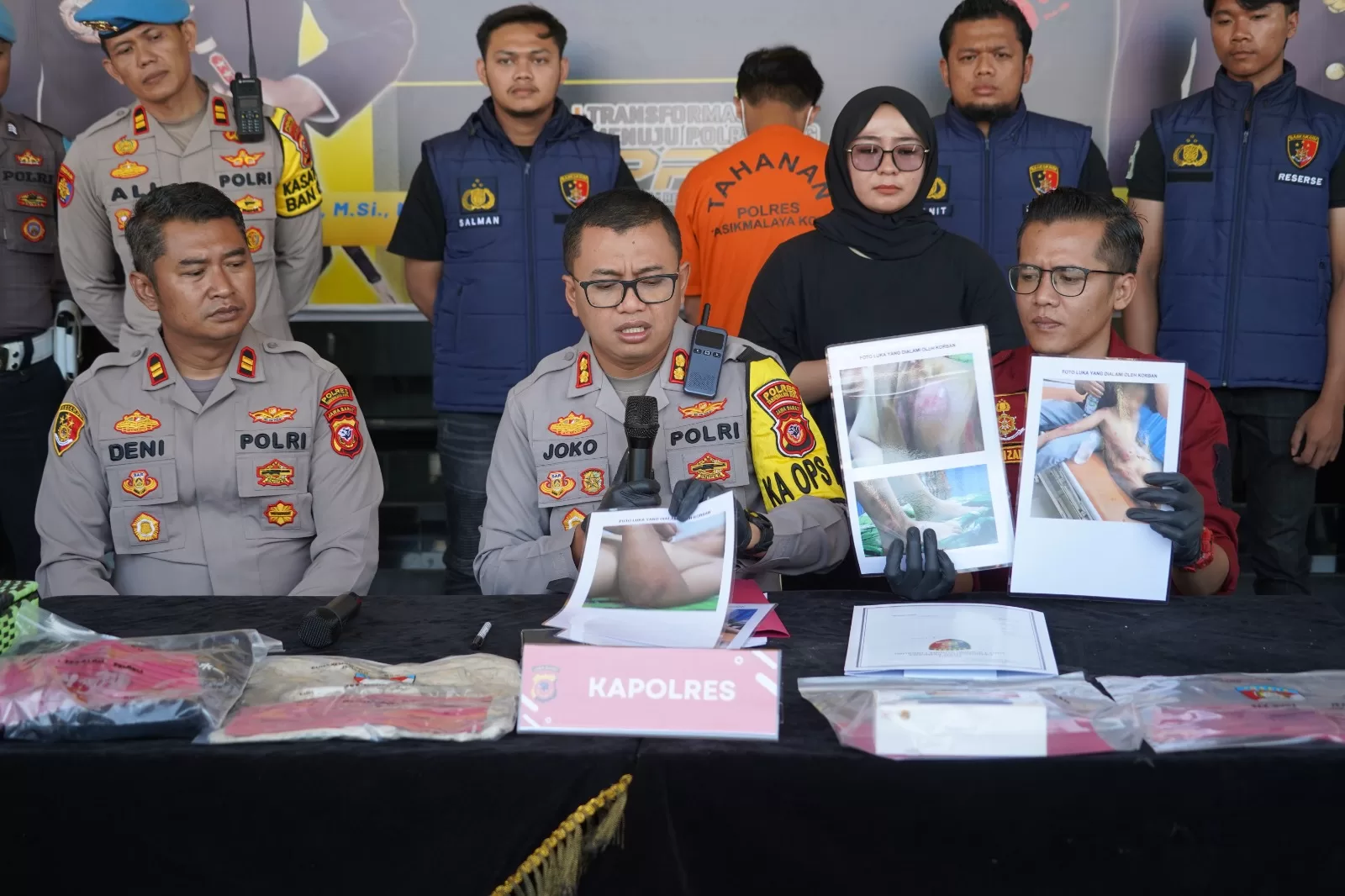 Press Release Polres Tasikmalaya Kota, Ungkap Tindak Pindana Pencurian Dengan Kekerasan Kepada Anak SD di Cikalang Kota Tasikmalaya