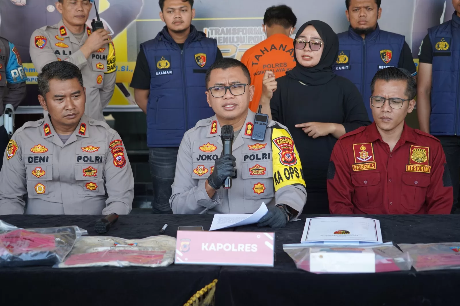 Press Release Polres Tasikmalaya Kota,Ungkap Tindak Pindana Pencurian Dengan Kekerasan Kepada Anak SD di Cikalang Kota Tasikmalaya 