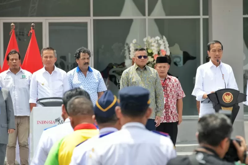 Pj. Gubernur Jabar Dampingi Presiden Resmikan Terminal Leuwipanjang dan Banjar