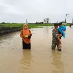 Air Sungai Meluap, Babinsa Koramil 0111/Pagelaran Siaga Banjir
