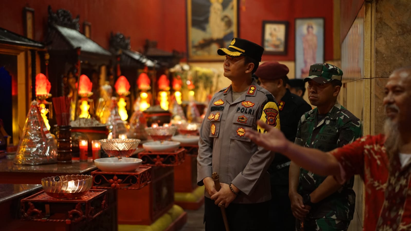 Pastikan Keamanan Perayaan Tahun Baru Imlek, Kapolres Bersama Forkopimda Tinjau Sejumlah Klenteng DiKarawang
