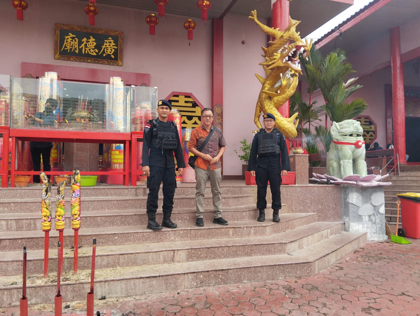 Jaga Kondusifitas Wilayah Saat Imlek, Brimob Batalyon A Gelar Patroli Klenteng dan Vihara di Kota Balikpapan