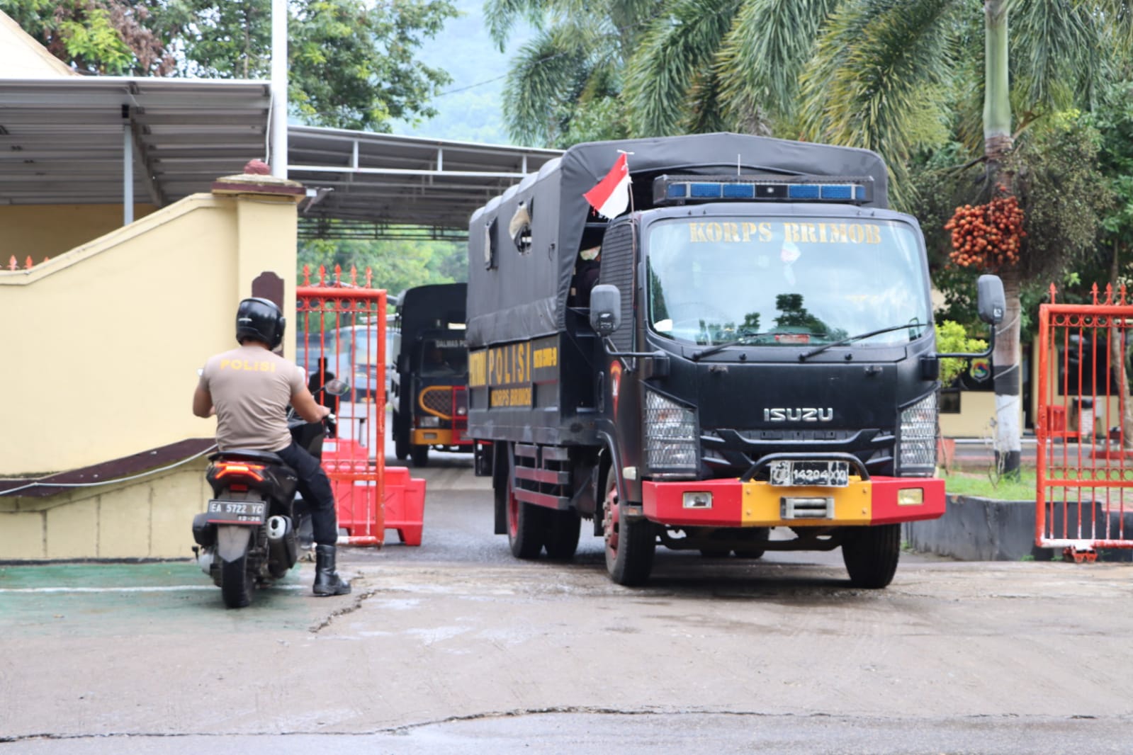 Pastikan Kondusifitas Wilayah Pasca Pemungutan Suara, TNI-POLRI Gelar Patroli Gabungan