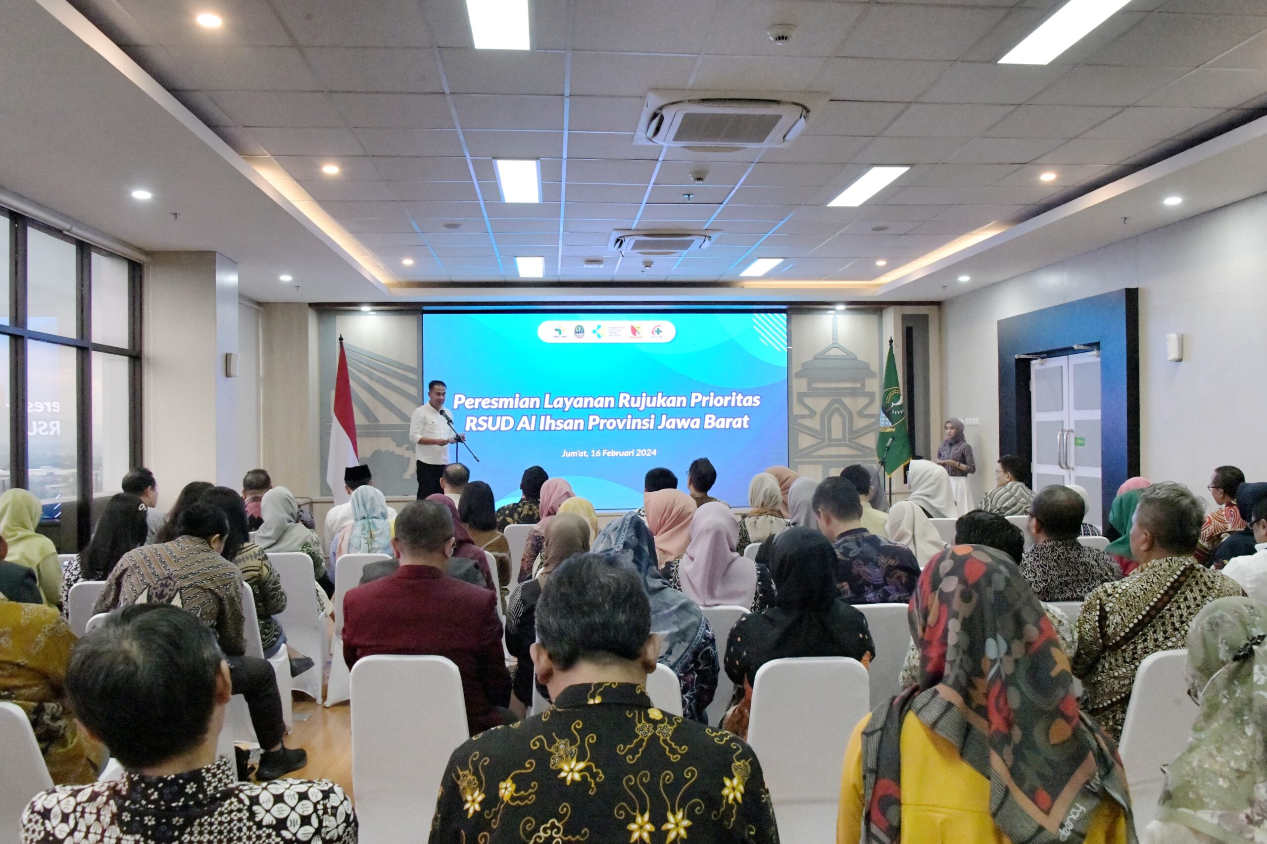 Bey Machmudin Dampingi Menkes Resmikan Layanan Rujukan Prioritas RSUD Al-Ihsan Jabar