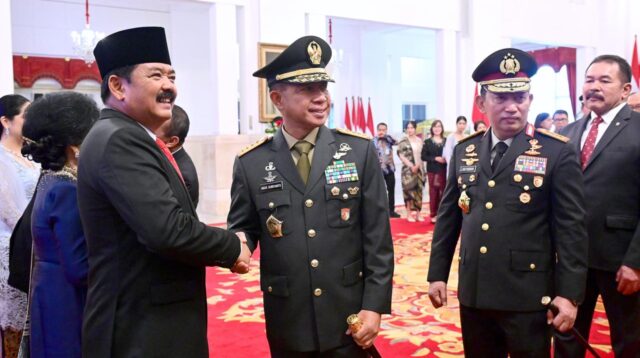 Panglima TNI Hadiri Pelantikan Menko Polhukam dan Menteri ATR/BPN