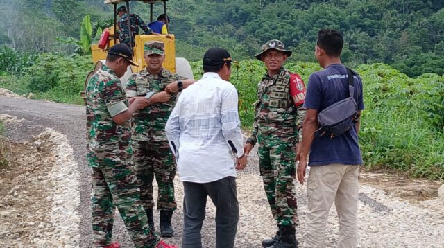 Dandim Selaku Dansatgas TMMD 119 Pantau Kegiatan Dan Terjun Langsung