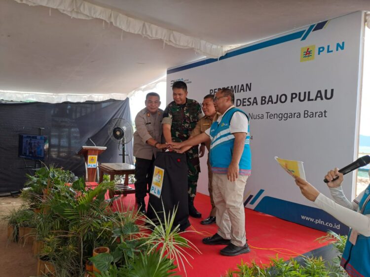 Dandim 1608/Bima Letkol Inf Andi Lulianto S.Kom Hadiri Peresmian Interkoneksi Listrik 24 Jam Desa Bajo Pulo: Langkah Menuju Kemajuan Bersama
