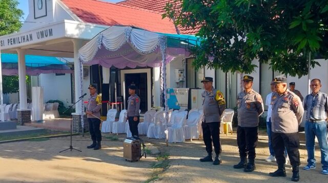 Kapolres Bima AKBP Eko Sutomo SIK., MIK.,Memimpin Apel Pengamanan Rapat Pleno KPU
