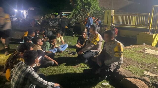 Kapolres Bima Himbau Warga Desa Sai Percayakan Tugas Pengamanan kepada Pihak Kepolisian