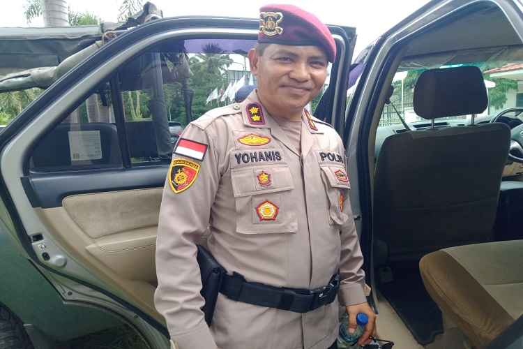 Pamatwil Polres Sumba Barat, AKBP Yohanis Nisa Pewali,SS.MH. Yang Membawahi Kabupaten Sumba Barat dan Sumba Tengah Pimpin Apel Pasukan Distribusi Kotak Suara Pamatwil Polres Sumba Barat, AKBP Yohanis Nisa Pewali,SS.MH. Yang Membawahi Kabupaten Sumba Barat dan Sumba Tengah Pimpin Apel Pasukan Distribusi Kotak Suara