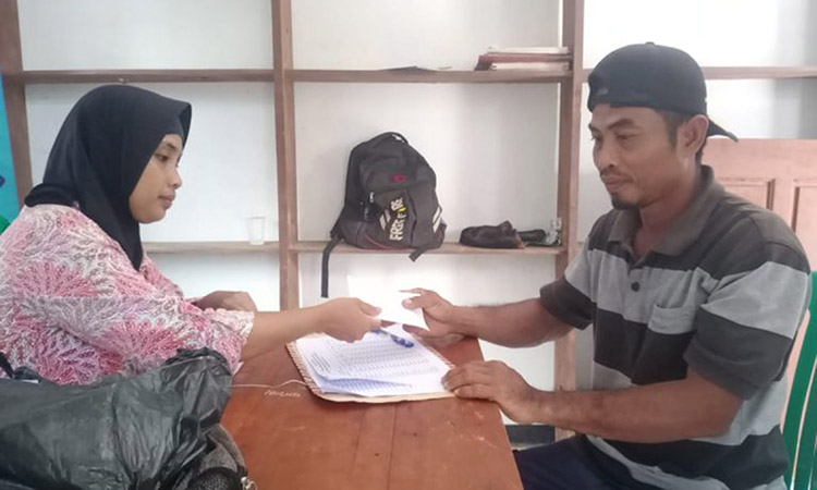 Jelang Ramadhan, Pemerintah Desa Turus Salurkan Insentif RT dan RW