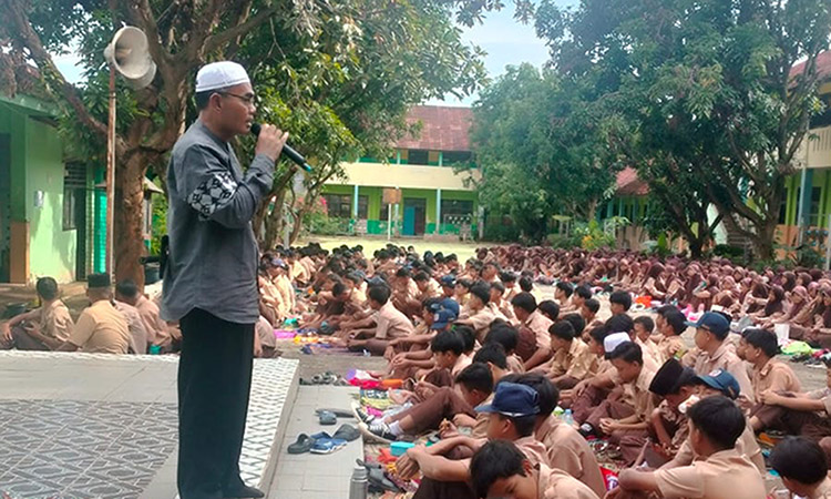 SMP Negeri 4 Kotabaru Karawang Gelar Doa Bersama Menyambut Bulan Suci Ramadhan