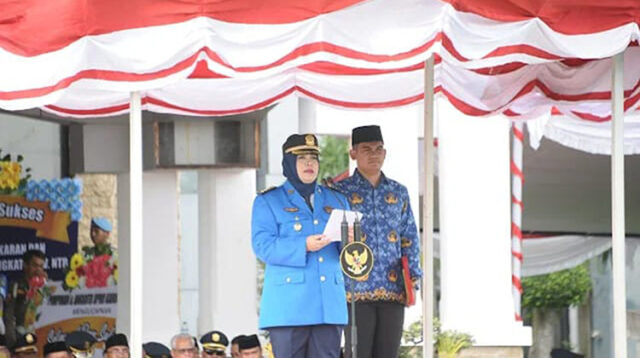 Hj. Indah Damayanti Putri, SE. M.IP., Jadi Inspektur Upacara HUT Ke- 105 KORPS DAMKARMAT Tingkat Provinsi NTB