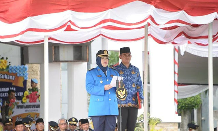 Hj. Indah Damayanti Putri, SE. M.IP., Jadi Inspektur Upacara HUT Ke- 105 KORPS DAMKARMAT Tingkat Provinsi NTB