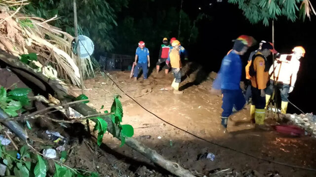 Tim SAR Gabungan Masih Melakukan Pencarian Satu Orang Tertimbun Longsor di Kabupaten Bogor