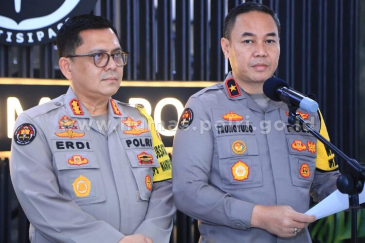 Polri Akan Limpahkan Tujuh Tersangka PPLN Pelanggaran Pemilu ke Kejaksaan Polri Akan Limpahkan Tujuh Tersangka PPLN Pelanggaran Pemilu ke Kejaksaan