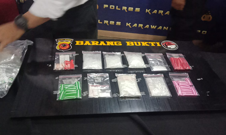 Satnarkoba Polres Karawang Berhasil Ungkap 18 Kasus Narkoba Dari 24 Tersangka