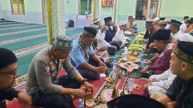 Berikan Manfaat Investasi Bagi Masyarakat, Polsek Muara Badak, Muspika Dan Perusahaan Gelar Bukber