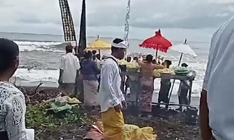 Personel Polsek Tambora Laksanakan Pengamanan Perayaan Hari Raya Nyepi 1946 H