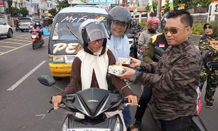 Ketua PPM Slamet Riadi Beserta Jajaran PC Kota Balam Berbagi di Bulan Suci Ramadhan