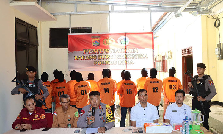 Pimpin Pemusnahan Shabu, Kapolres Bima Minta Dukungan Semua Pihak Berantas Narkotika