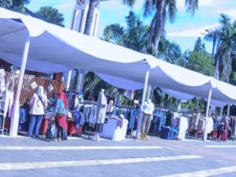 Sekda Kota Cimahi Dikdik Membuka Pagelaran Festival Industri Kota Cimahi