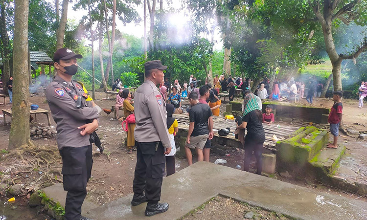Wujud Pelayanan Prima, Polsek Madapangga Laksanakan Patroli Pengamanan Wisata