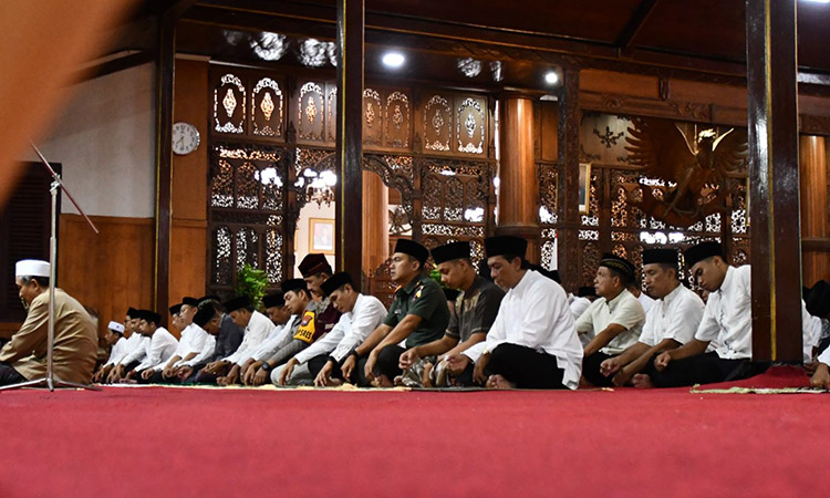 PJ Bupati Tulungagung Hadiri Safari Ramadhan di Pendopo Kongas Arum Kusumaning Bongso