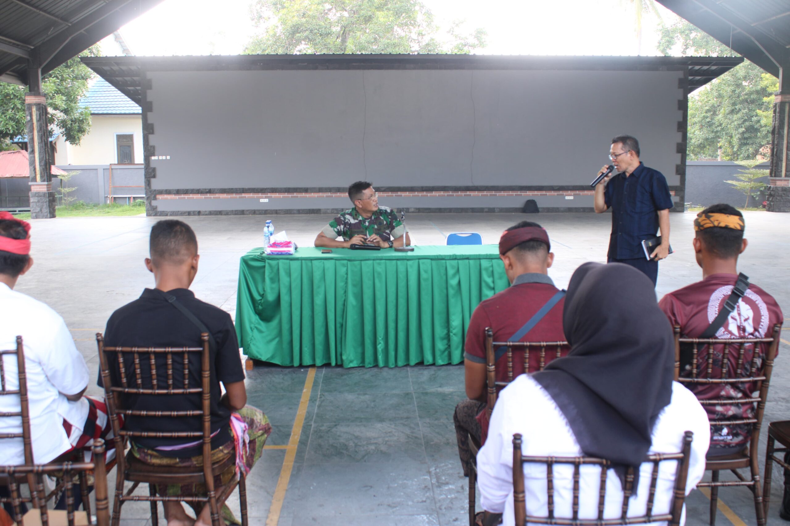 Pembentukan Struktur Forum Komunikasi Pemuda Antar Agama di Aula Makodim 1608/Bima
