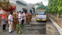 Penjabat Bupati Tanggamus Ir. Mulyadi Irsan, Menyalurkan Bantuan Cadangan Pangan Pemerintah Tahun 2024 Penjabat Bupati Tanggamus Ir. Mulyadi Irsan, Menyalurkan Bantuan Cadangan Pangan Pemerintah Tahun 2024