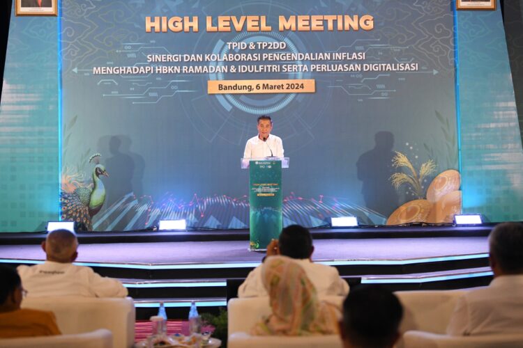 Jelang Ramadan - Idul Fitri, Bey Minta TPID Bekerja Lebih Efektif Jelang Ramadan - Idul Fitri, Bey Minta TPID Bekerja Lebih Efektif