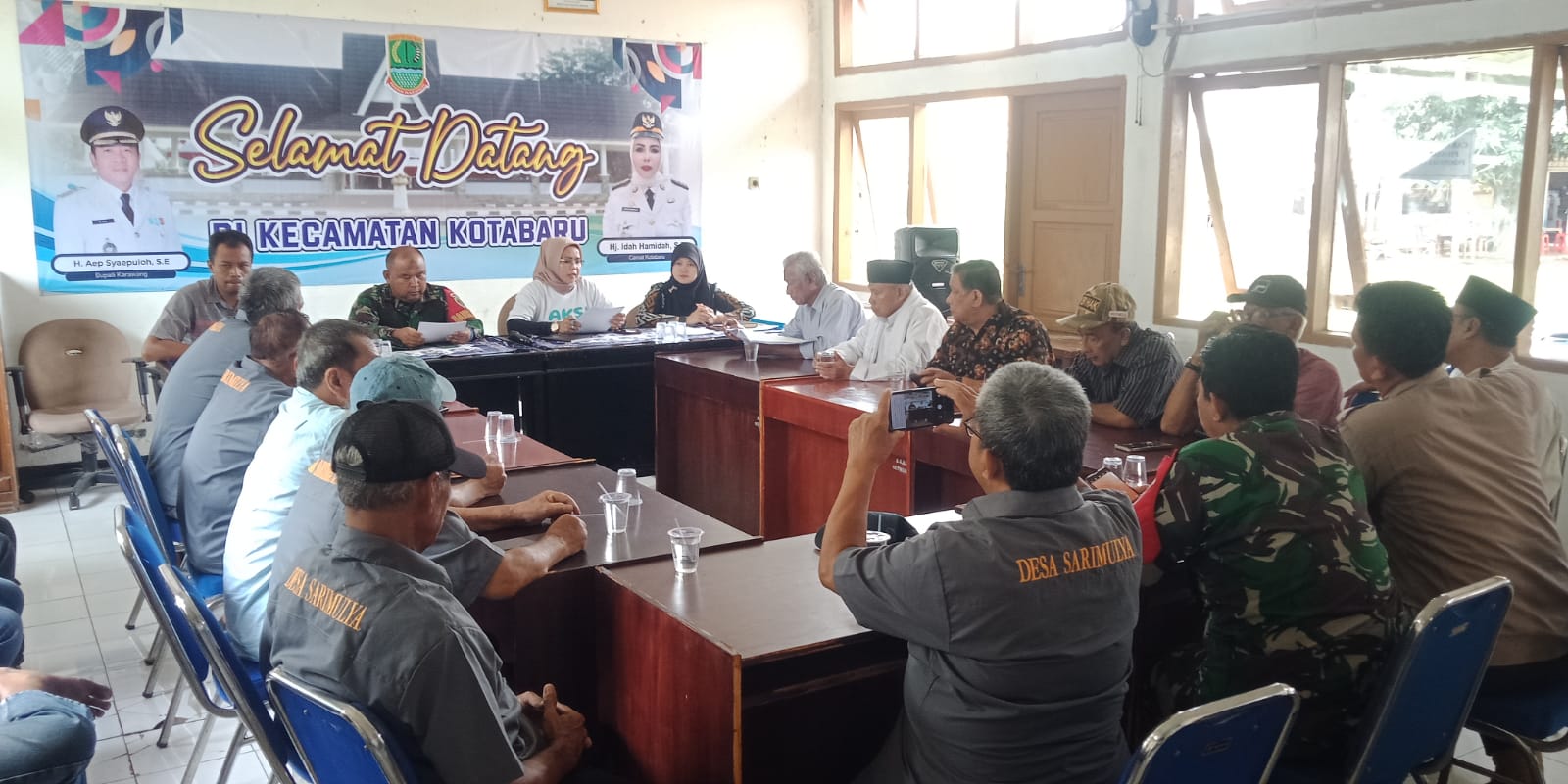 Polsek Kotabaru Bersama Muspika Kecamatan Kotabaru Laksanakan Kegiatan Jumat Curhat