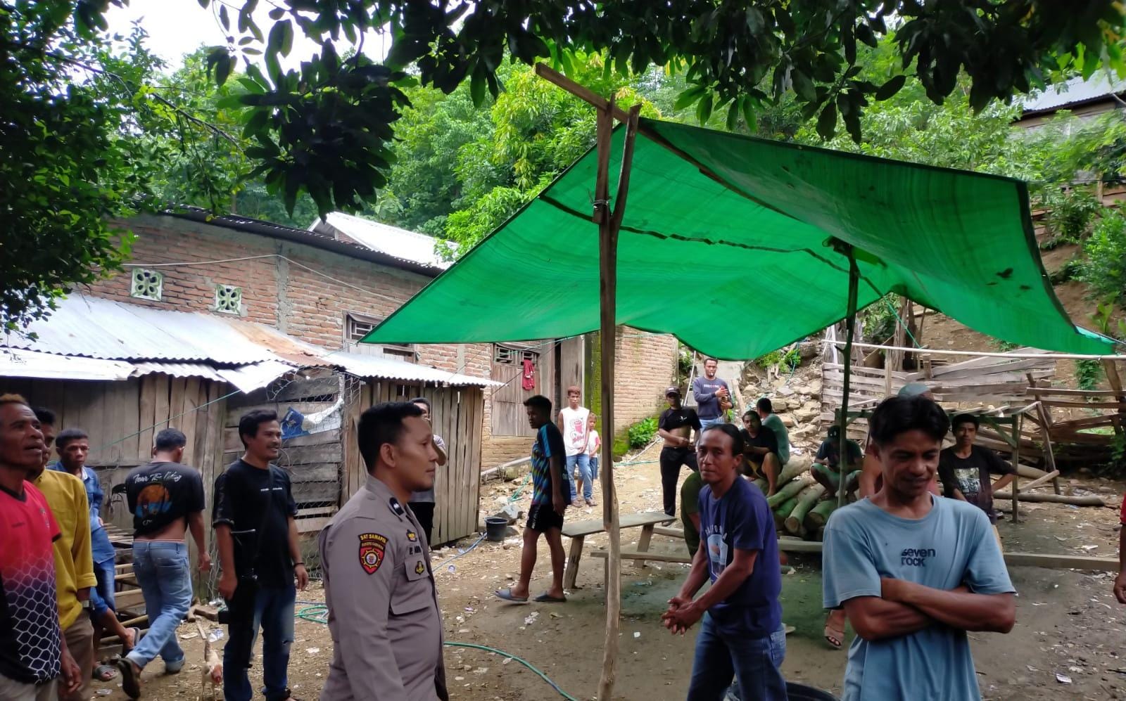 Berantas Penyakit Masyarakat, Polsek Monta Grebek Judi Sabung Ayam di Desa Sie