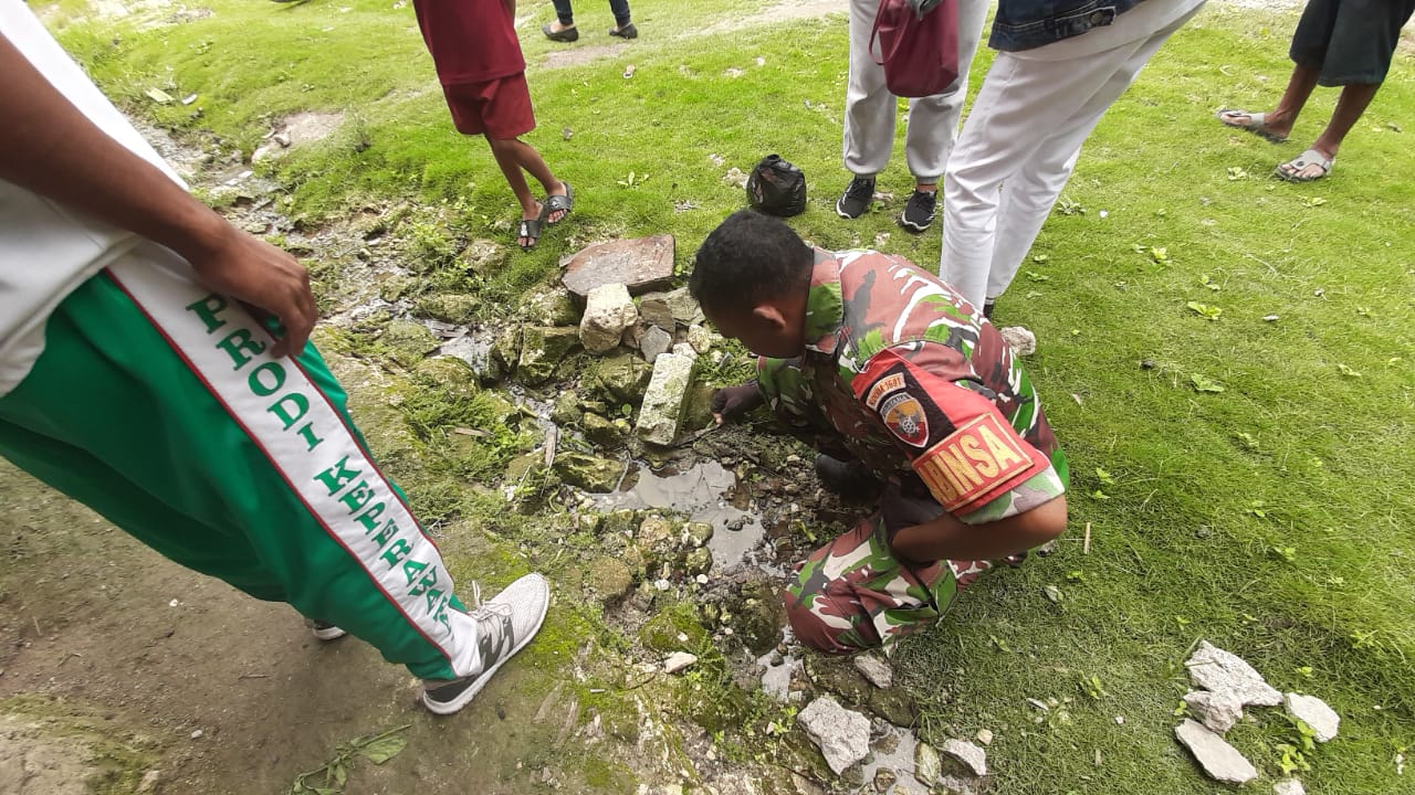 Babinsa Dampingi Petugas Kesehatan dalam Kegiatan PE (Penyelidikan Epidemiologi) DBD