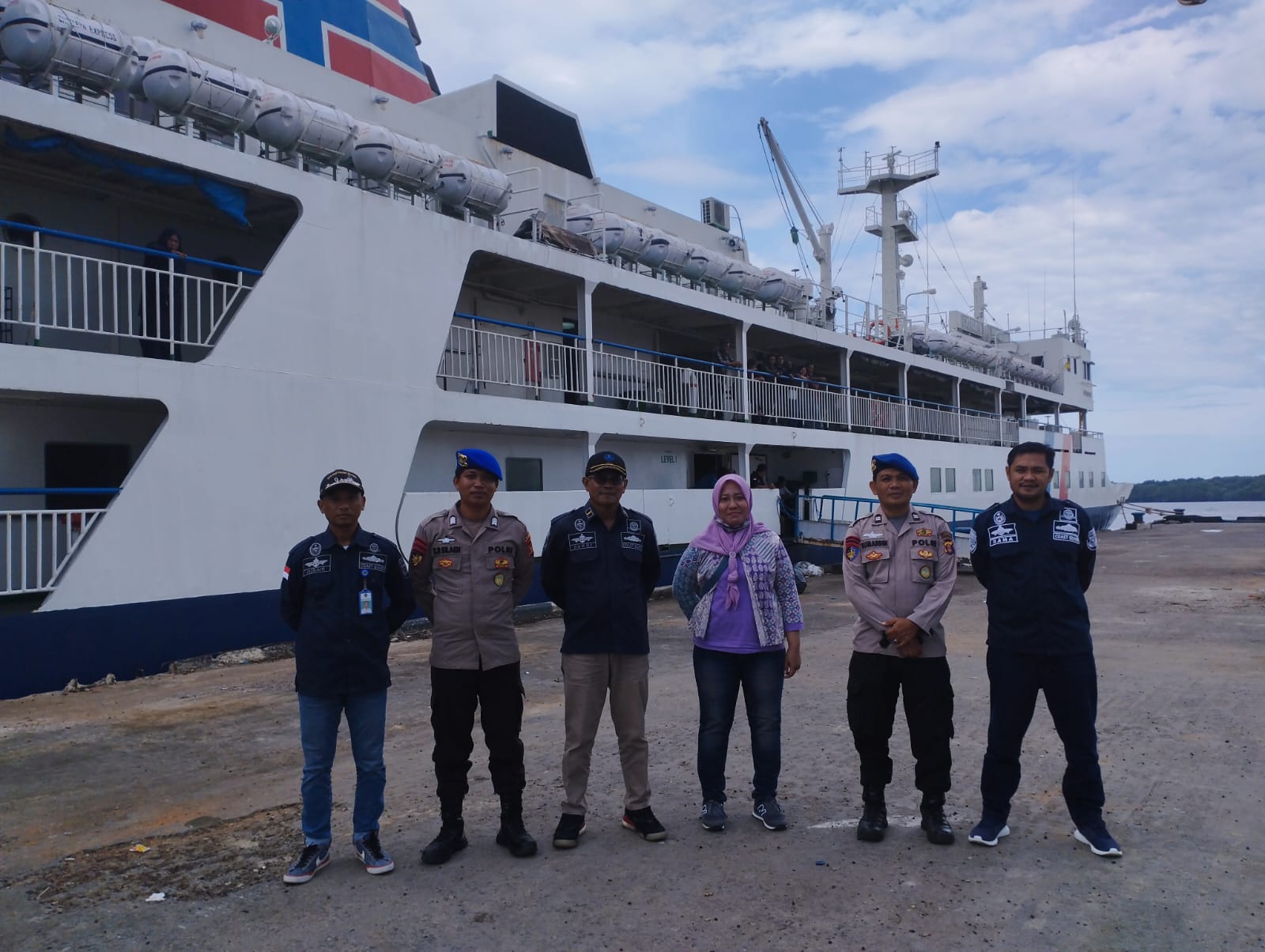 Antisipasi Lonjakan Penumpang Mudik Jelang Lebaran, Sat Polair Polres Bontang Intensifkan Pengawasan dan Pengamanan Pelabuhan
