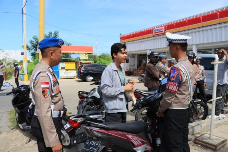 Operasi Keselamatan, Polisi Temukan Banyak Pengendara Tidak Menggunakan Helm SNI