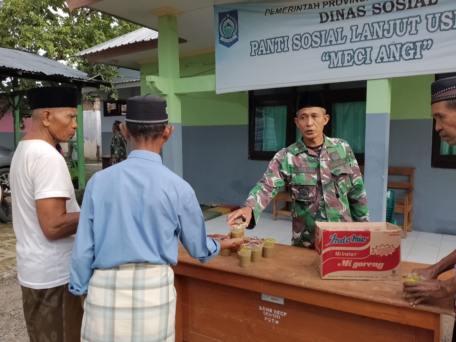 Berkah Ramadhan, Kepedulian Personel Militer dan Persit dalam Berbagi Kebaikan di PSLU Jatiwangi