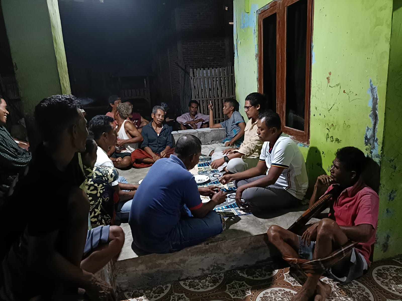 Antisipasi Konflik Antar Kampung, Kanit Intelkam Polsek Woha Gelar Tatap Muka Bersama Para Tokoh Desa Penapali