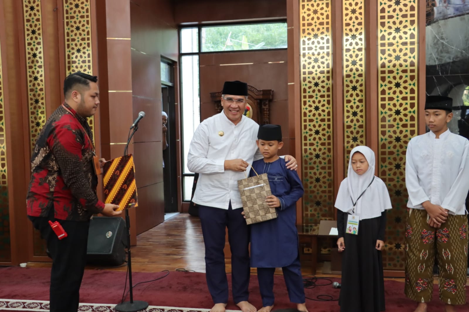 Pemkot Cimahi Adakan Do’a Bersama Dengan Anak Yatim Dan Dhu’afa