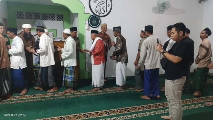 Gelar Kegiatan Safari Ramadhan di Masjid Al Muhajirin Tanahraing, Dandim 1601/ST Ajak Warga Rawat Tali Persaudaraan