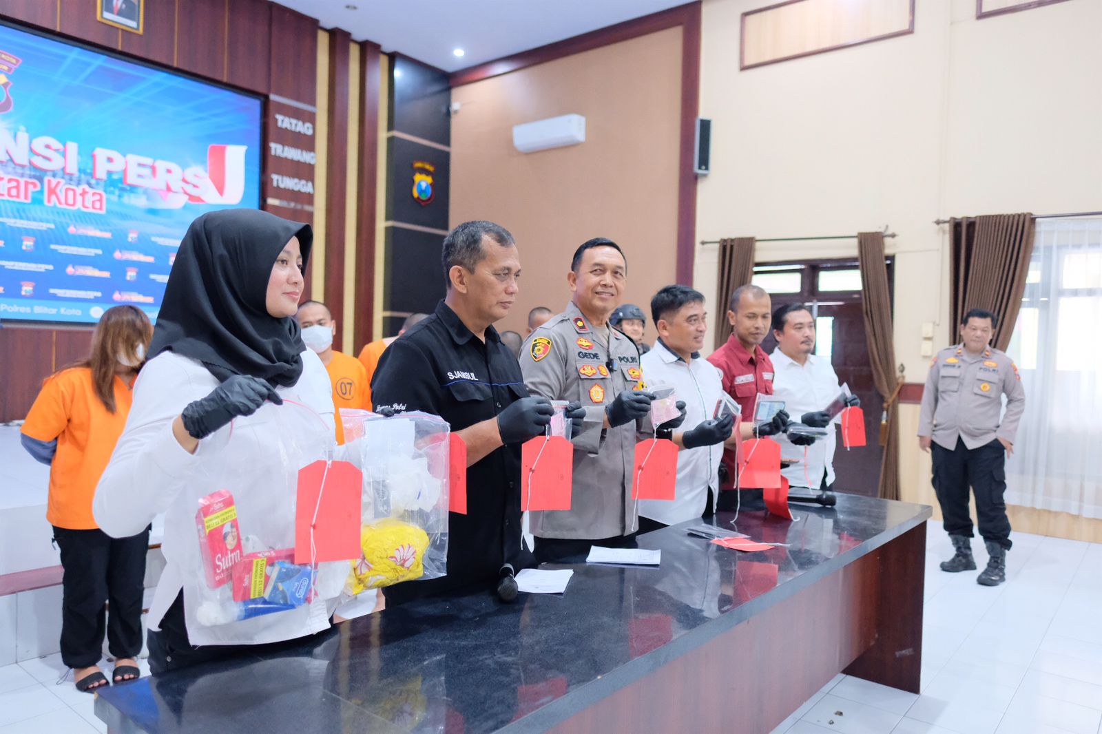 Polres Blitar Kota Bongkar Prostitusi Online: Upah Sekali Kencan Rp 300 Ribu, Gaji Sebulan PSK 8 Juta