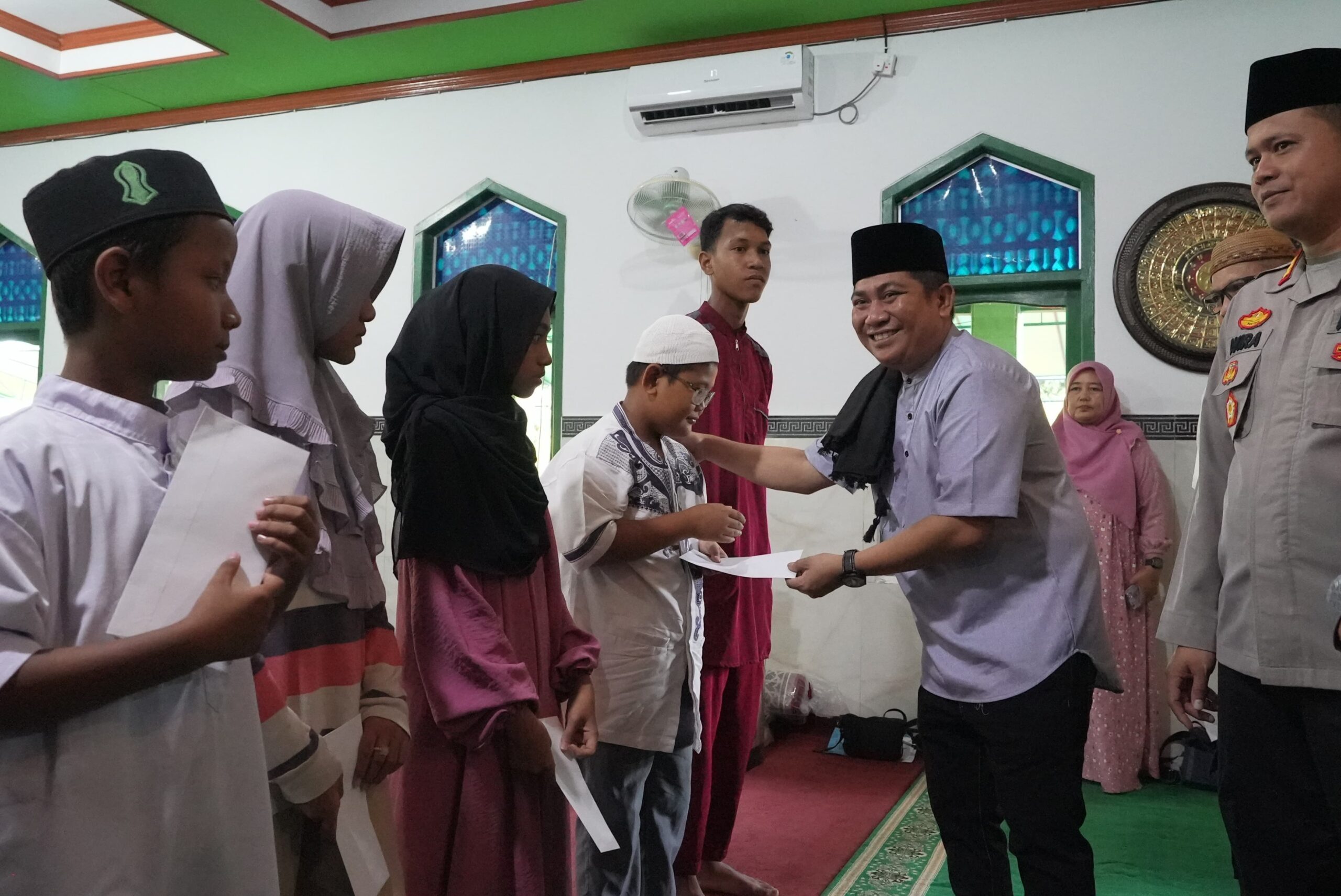 Kapolsek Anggana Ikuti Safari Ramadhan 1445 H Bupati Bersama Dengan Muspika
