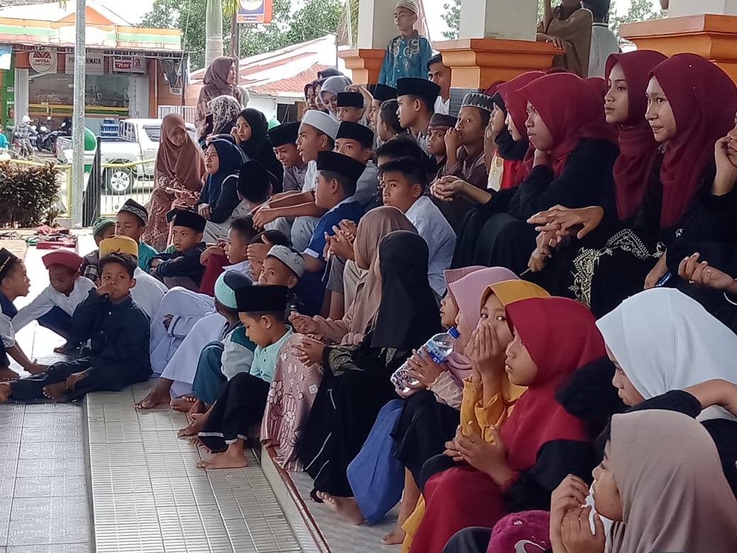 Penerimaan Hadiah Sekaligus Penutupan Lomba dan Buka Puasa Bersama