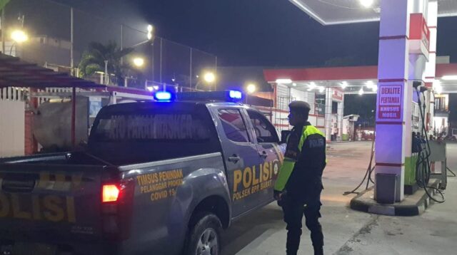 Pantau Distribusi BBM di SPBU Baru Illir oleh Polsek Kota Balikpanan Barat
