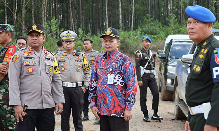 Kapolres PPU dan Forkapimda Sambut Kunjungan Kerja WAKASAD di Wilayah KIPP IKN Memperkuat Sinergi Antara TNI dan Pemerintah Daerah