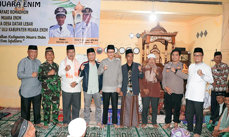 Plt. Asisten III Awali Safari Ramadan 1445 H di Desa Datar Lebar, Semende Darat Ulu